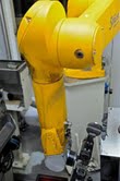 Automatizace soustruhu pomocí robota TX90L