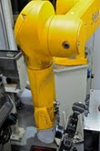 Automatizace soustruhu pomoc&iacute; robota TX90L