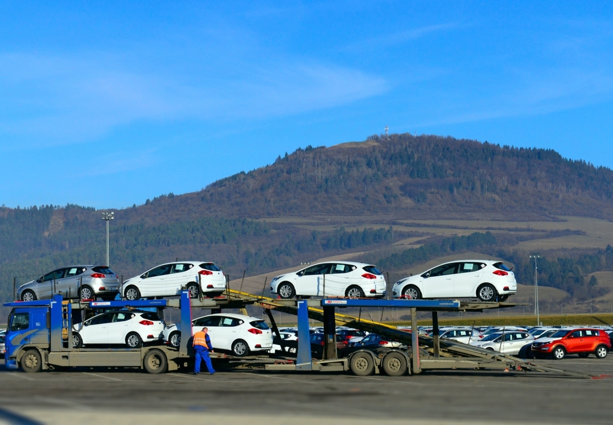 Kia Motors Slovakia, s.r.o. Kia Motors Slovakia, s.r.o.