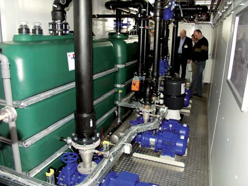 Zákaznická pejímka modulární energetické centrály ve výrobním závod ONI v Lindlaru