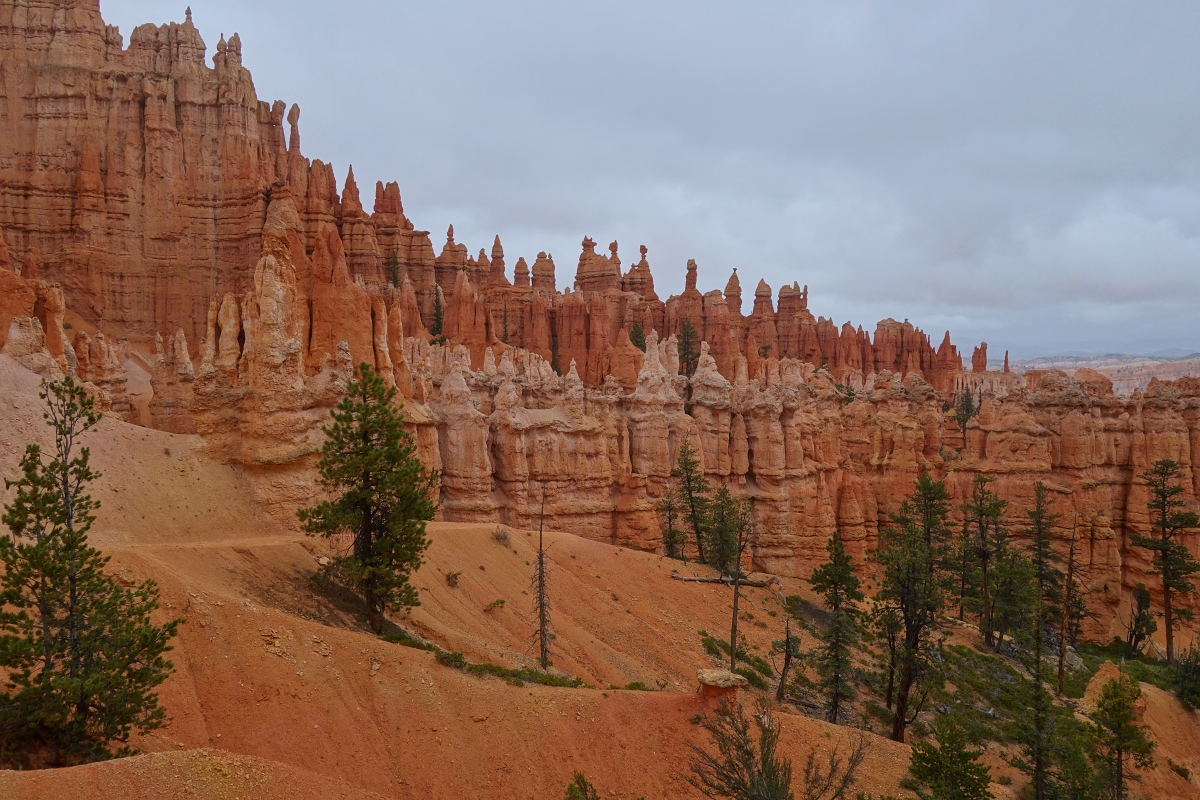 1. miesto - Bryce Canyon National Park, Utah v USA, fotku poslal Jiří Gabriel z firmy Plasty Gabriel s.r.o. 1. miesto - Bryce Canyon National Park, Utah v USA, fotku poslal Jiří Gabriel z firmy Plasty Gabriel s.r.o.