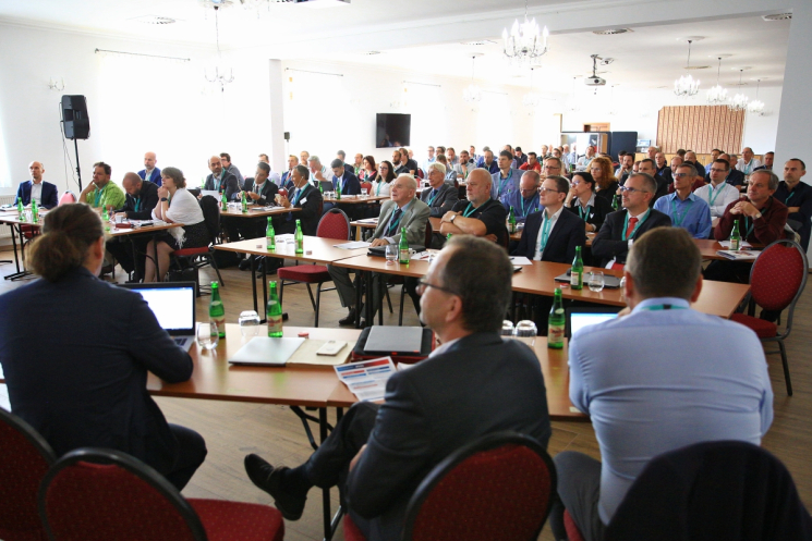 Uniplast Brno - Medzinárodná konferencia spracovateľov plastov - Formy, stroje, materiály Uniplast Brno - Medzinárodná konferencia spracovateľov plastov - Formy, stroje, materiály