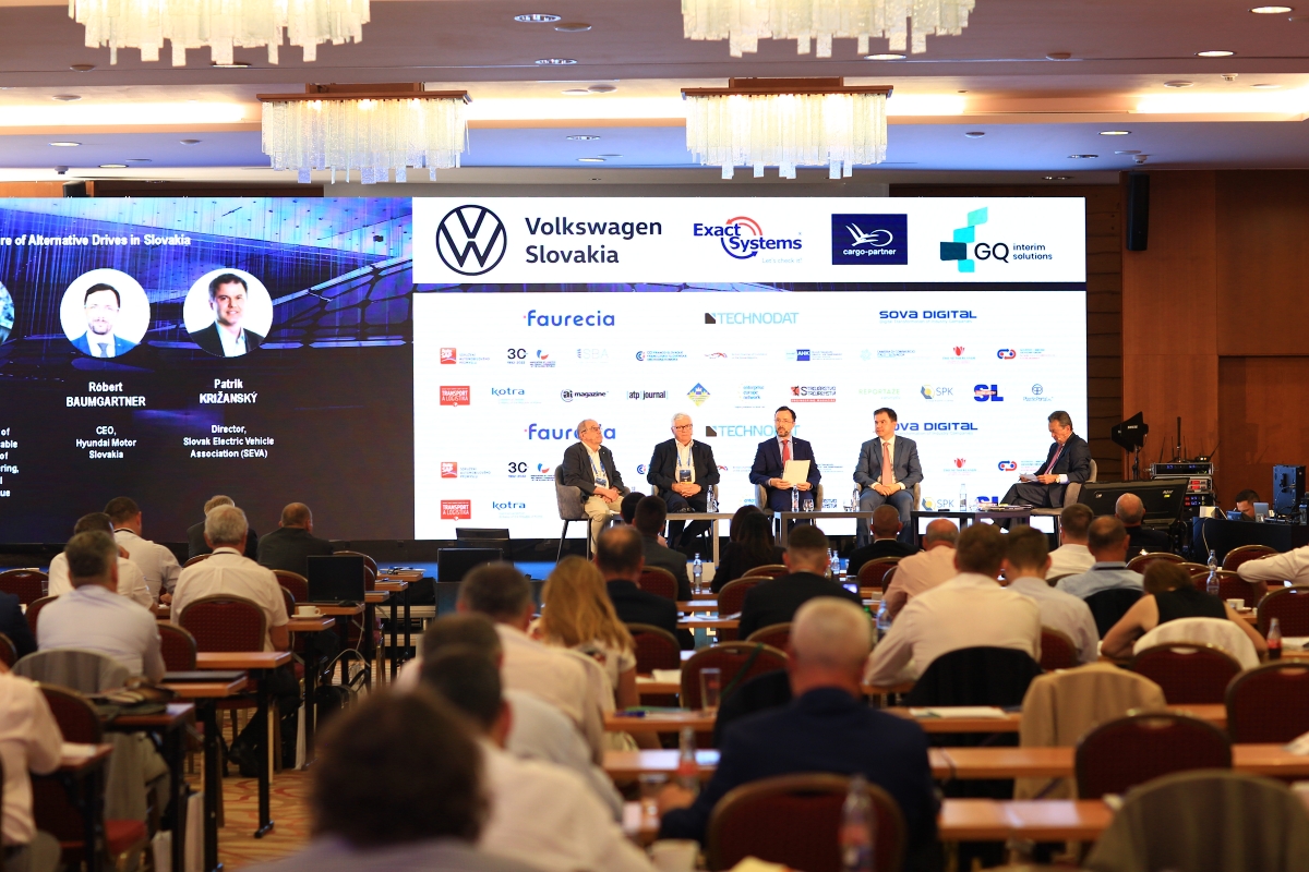 Konferencia NEWMATEC 2022 - diskusia Konferencia NEWMATEC 2022 - diskusia