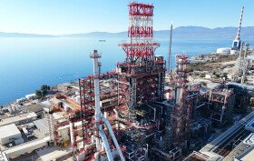 Investície Skupiny MOL a spoločnosti INA prinášajú výsledky: V Rijeke štartuje kľúčová fáza testovania novej výrobnej jednotky