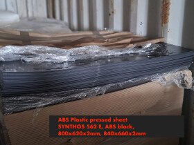 Prodám: ABS desky SYNTHOS 562 E, černé, tloušťka 2 mm, 840 × 660 mm (1 131 ks) / 800 × 620 mm (141 ks)