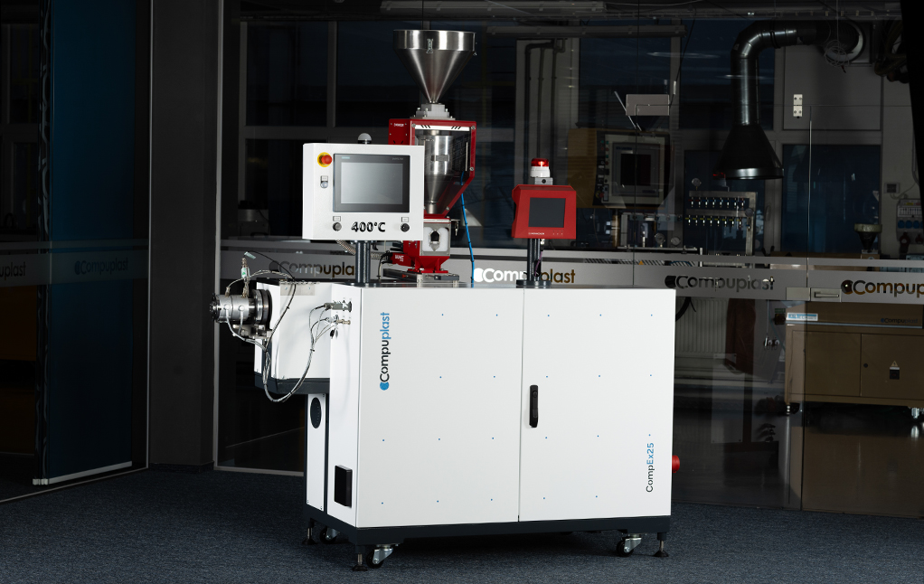 Kompletní vytlačovací linka na struny pro 3D tiskárny od COMPUPLAST s.r.o.
