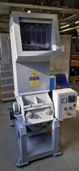 Prodám: Rychloběžný mlýn Vespa 35/40 VGA