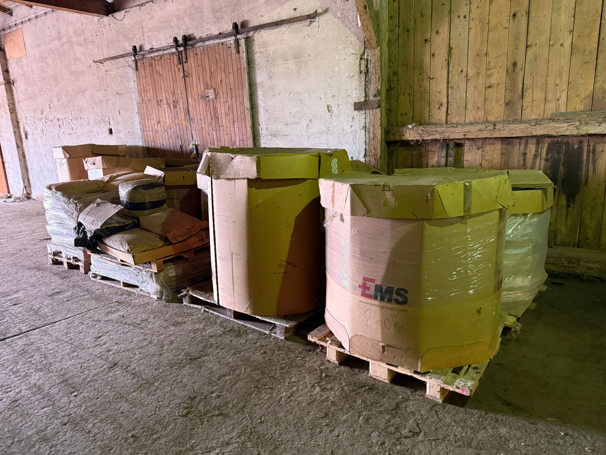 Technické plasty k dalšímu zpracování / recyklaci – cca 6–9 tun