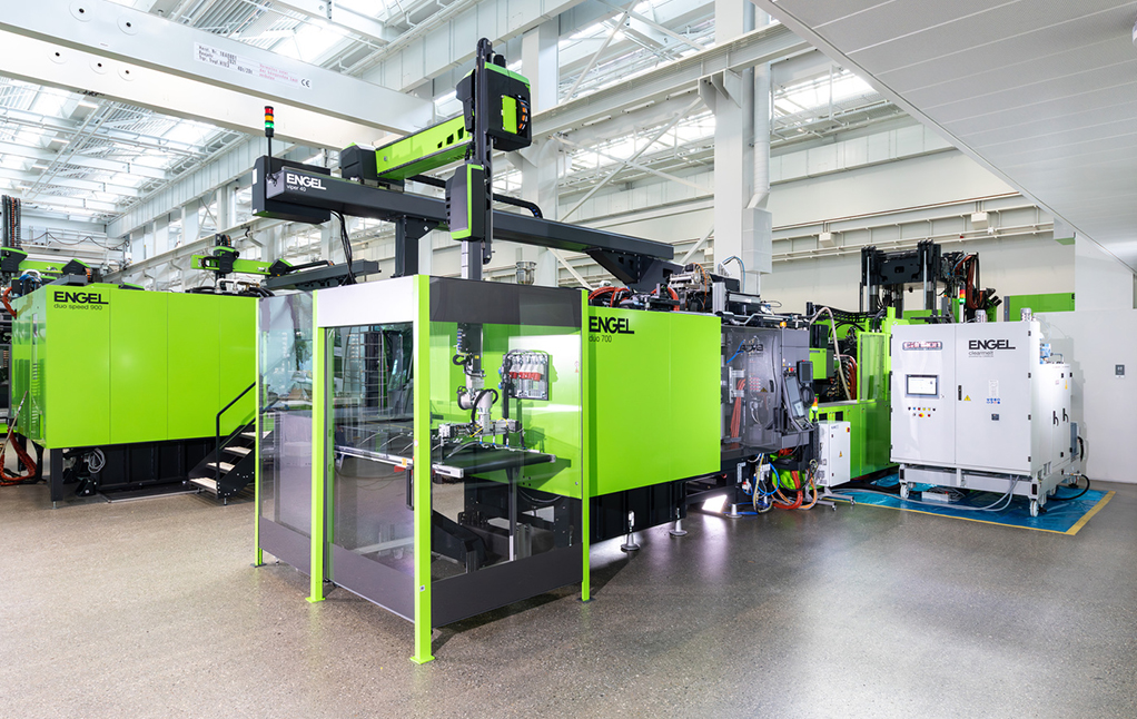 Nová generace viper od společnosti ENGEL zvyšuje flexibilitu lineárních robotů a snižuje investiční náklady