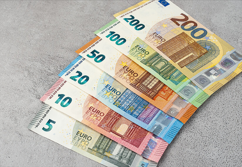 KUPUJTE FALOŠNÉ PENIAZE ONLINE