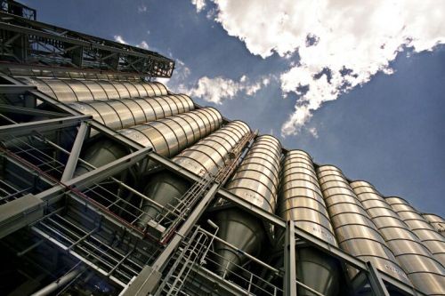 Skupina Slovnaft zvýšila v Q1-3 2009 prodej ropných produktù meziroènì o 2%