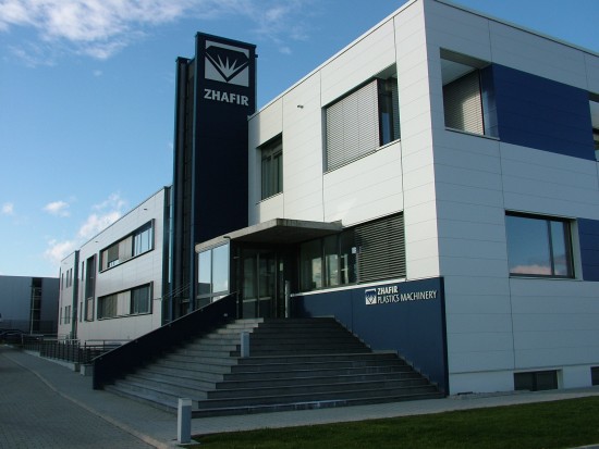 MAPRO představuje ZHAFIR PLASTICS MACHINERY GMBH v ČR a SR