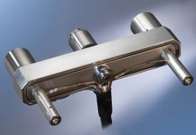 06E “Plug ‘N Play”® threaded nozzle and bolt-on valve gate actuator