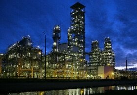 Slovnaft pokračuje v megainvestíciách, 300 miliónov eur pôjde do výroby plastov