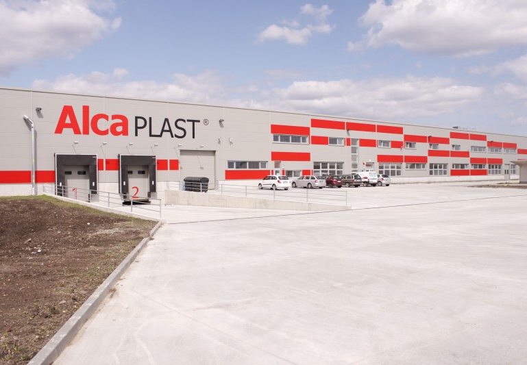 V Břeclavi vznikla nová výrobní hala za 220 milionů korun na produkci sanitární techniky