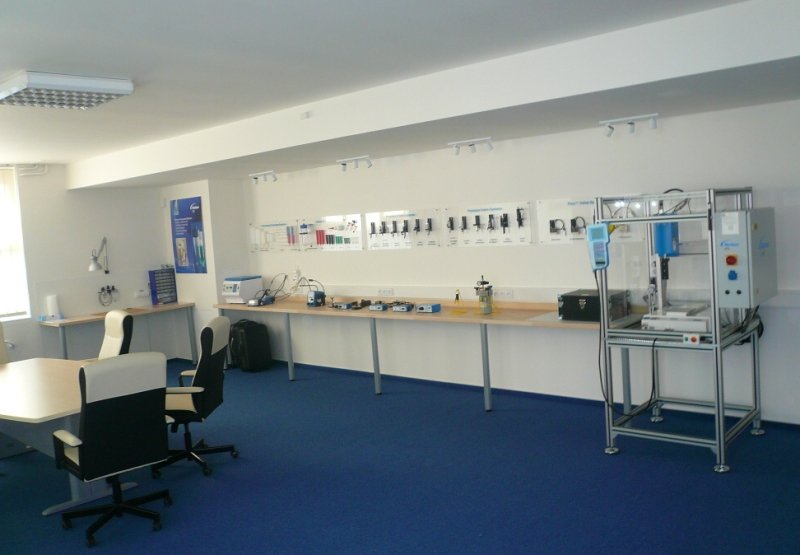 Nordson EFD otevírá novou předváděcí místnost a laboratoř v Praze