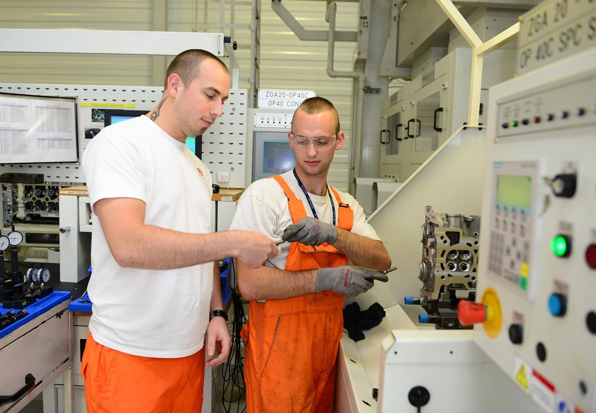Společnost Kia připravuje studenty pro praxi