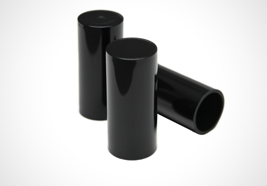 Black, Ultrablack, BLACK³ - nové barvy na polyolefiny od GRAFE