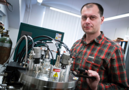 Professor Tomáš Polcara's team received a grant for the development of special surfaces, working with major Czech engineering companies