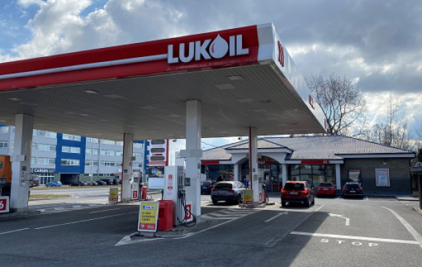 Skupina MOL získala maloobchodní aktiva na Slovensku a v Maďarsku v souladu s aktualizovanou dlouhodobou strategií