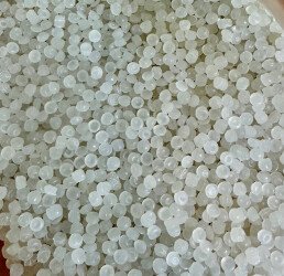 Predám: PE PA regranulát 7t