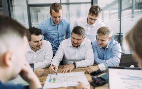 Moderná vstrekovňa: Od improvizácie k digitálnemu riadeniu s CIE Industry s.r.o.