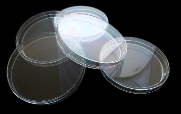 LUKAS s.r.o.: Presnosť a kvalita vo vstrekovaní plastov pre laboratórne a medicínske účely