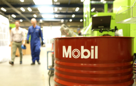 Kritická úloha čistoty hydraulického oleja: Ako séria Mobil DTE 10 Excel od Lubexpert mení ekonomiku údržby